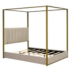 Cama de Casal com Estrutura de Metal e Dossel Estofado em Linho