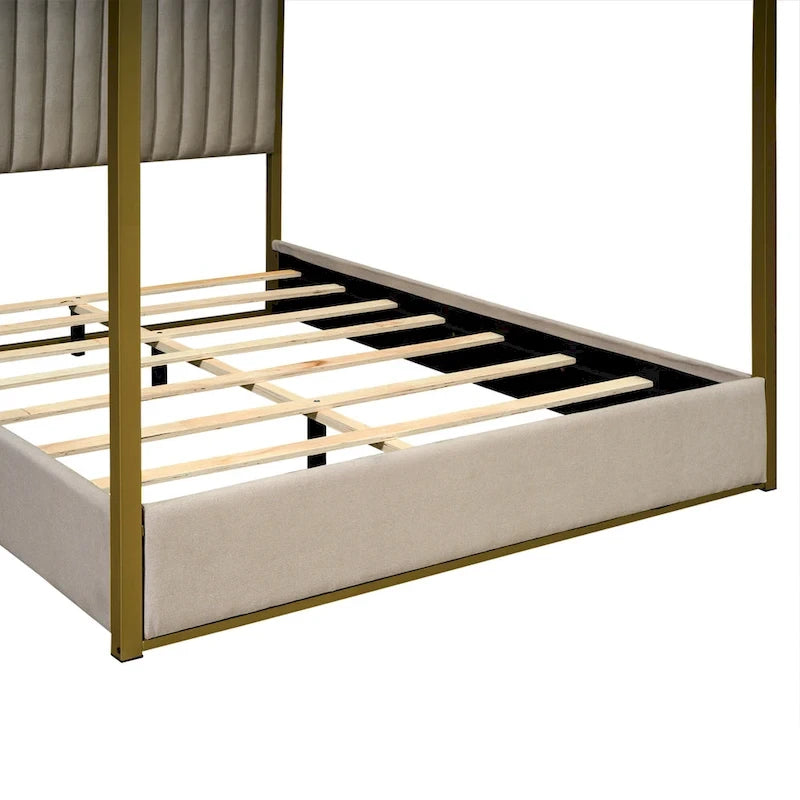 Cama de Casal com Estrutura de Metal e Dossel Estofado em Linho
