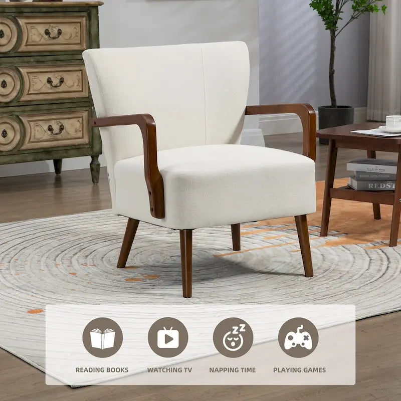 Cadeiras modernas na sala de estar, poltronas com estrutura de madeira